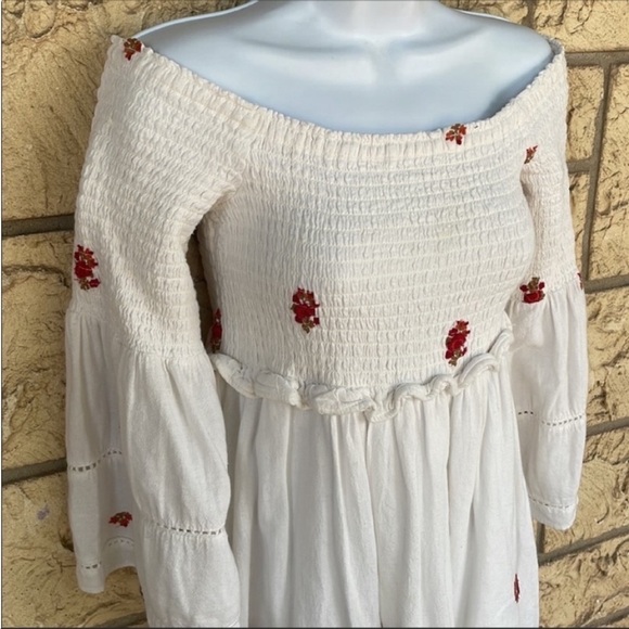 EMBROIDERED OFF THE SHOULDER FREE PEOPLE DRESS FLORAL Boho Pockets Vacation - Picture 5 of 16